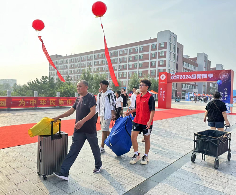 志愿者服务滨海校区_副本.jpg