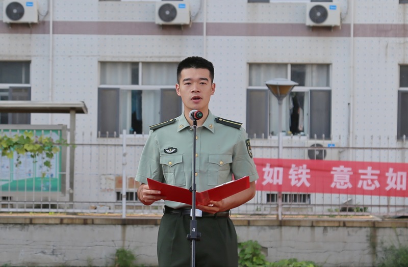 04185210jo7u.jpg