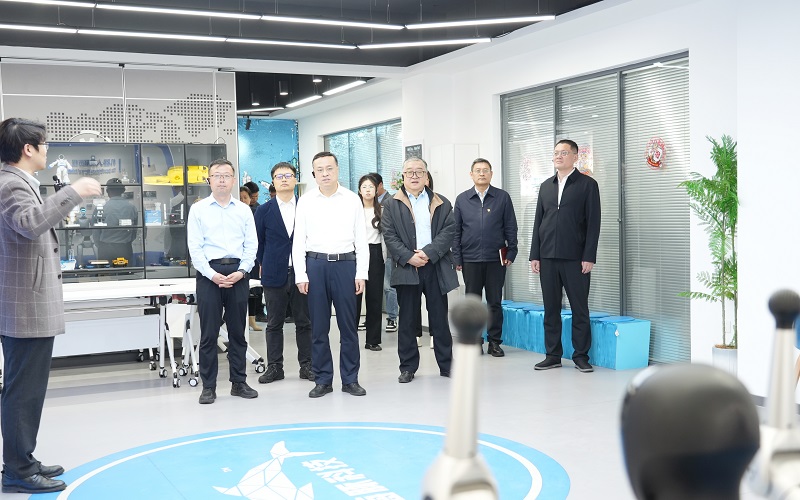 省工业和信息化厅、省财政厅联合调研组来校调研